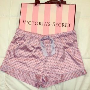 NWT VS 2018 Pink Satin Sleep Shorts L Large